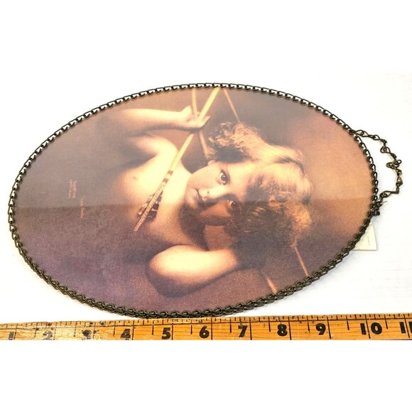 Victorian Flue Cover With Cupid Child Print & Metal Chain Frame 11" X 7.5" - Picture 9 of 11